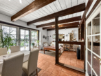 Wohn- und Essbereich zweite Ansicht - Reetgedecktes Reihenmittelhaus in idyllischer Lage von 23936 Blüssen