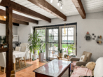 Wohn- und Essbereich - Reetgedecktes Reihenmittelhaus in idyllischer Lage von 23936 Blüssen