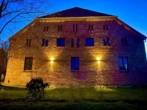 Aussenansicht Abends - Exklusives Wohnen auf 230 m² mit viel Charme und Loftcharakter bei Boltenhagen / Ostsee – Erstbezug!