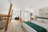 Schlafzimmer DG - Exklusives Wohnen auf 230 m² mit viel Charme und Loftcharakter bei Boltenhagen / Ostsee – Erstbezug!