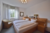 schlafzimmer - Strandnah in Travemünde – gepflegte 2-Zimmer-Wohnung mit Balkon