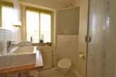 badezimmer - Strandnah in Travemünde – gepflegte 2-Zimmer-Wohnung mit Balkon