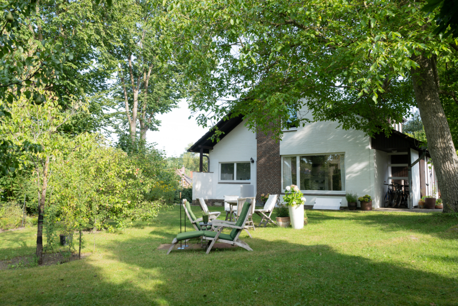 Architektenhaus mit Galerie auf großzügigem Grundstück in ruhiger Lage von Mölln, 23879 Mölln, Einfamilienhaus